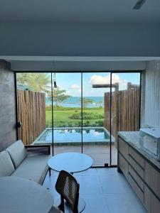 LANAI BEACH - Com Piscina - Pé na areia