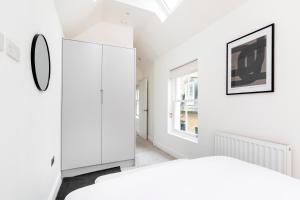 Beautiful 3-Bedroom House on the Edge of Hyde Park