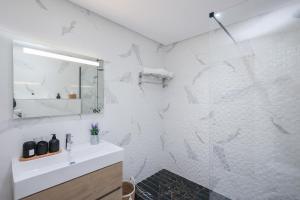 Studio High standing , Balcony & comfort