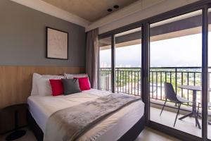 OBK1802 - Studio na Av. Santo Amaro | Varanda e Ar