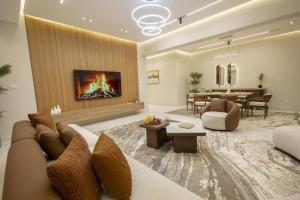 Luxury 4BR Apartment Near City Stars