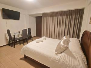 Cochabamba Mágica - Aniceto Arce - B