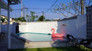 16 Pax HJ Private Pool HomeStay Ipoh