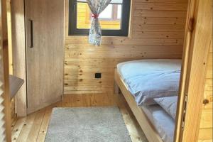 Holiday homes with terraces, sauna whirlpool