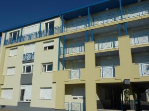 Châtelaillon-Plage : T2 panoramique sur la mer pour 2 avec piscine - FR-1-258-185