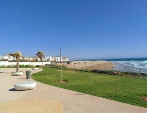 Modern Surf Stay 5 Min to Anza Beach