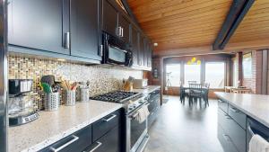 Tideaway Private Hot Tub and Expansive Ocean View