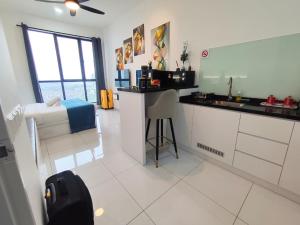 Skytrees Couple Studio Aeon Bukit Indah By STAY