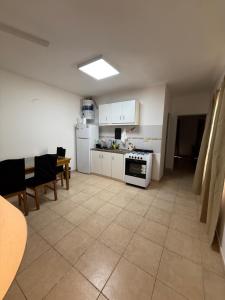 Apartamento tranquilo cerca de todo