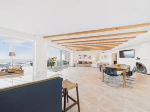 Villa With Heated Pool In Almuñécar, Granada