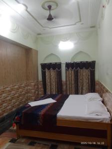 Maa Annapurna grand guest house