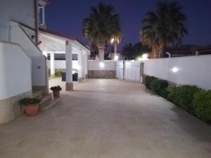 Semi-Detached Home with Private Garden