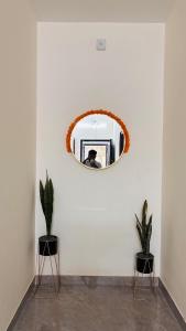 Ashley Homestay 2BHK Codissia, Airport, Tidel Park