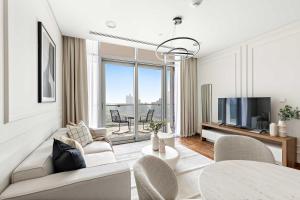 Silkhaus Vacation Homes 1BR with Burj Khalifa View at Burj Daman DIFC