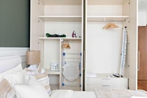 Silkhaus Vacation Homes 1BR with Burj Khalifa View at Burj Daman DIFC