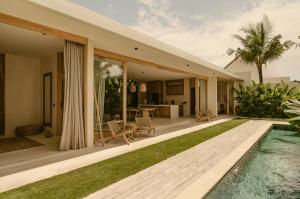 COZ Bali Boutique Villas walking distance to Padang Padang Beach