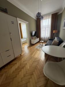 The Artist - 1Bedroom Apartment in City Center
