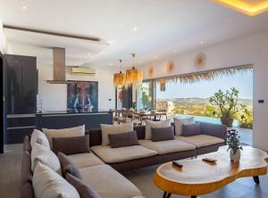 Villa Samurai Panoramic Sea & Jungle Views