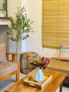 Baguio House 3 Floors 4 BR Free Parking