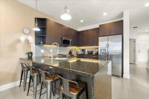 3 Bedrooms 3 Bathrooms The Retreat 1517Rc