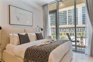 Bright & Cozy Studio at the Sterling East Business Bay