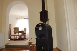 Saxon house&garden - half villa