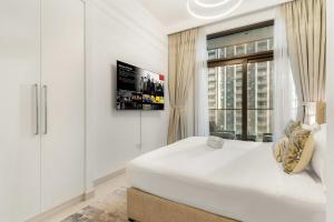 FIRST CLASS 3BR Near Burj Khalifa & Dubai Mall