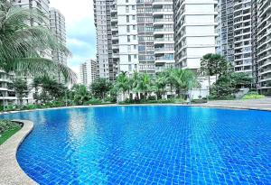 Bay Point Country Garden Danga Bay