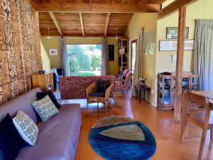 Kakariki Bach - Family Haven