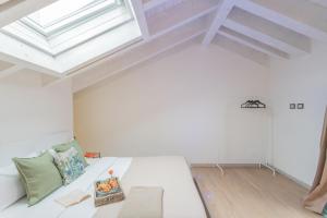 Como Sky Suite by RentComo