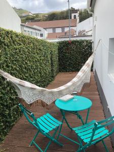 Modern room (with deck)