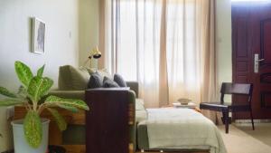 Garden Hideaway in Kawe
