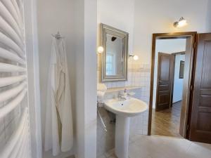 Villa Camelina with Saltwater Pool