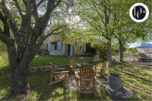 Cabanon authentique, Moustiers, ruisseau et jardin