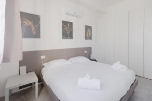 GoHost - Tacito Modern Retreat