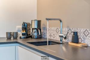 Villa Sailing-large luxury house in quiet location