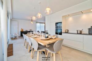 Villa Sailing-large luxury house in quiet location