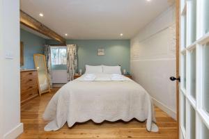 Rural Cottage Accommodation for 14
