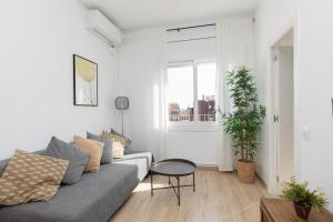 Housalia Familia Rossellon