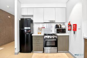 Ultra Modern 1BR Forte Tower Near the BURJ and Mall