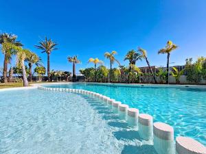 Oasis Beach Apartment - 9010