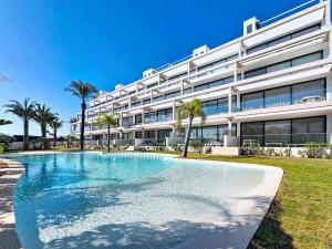 Oasis Beach Apartment - 9010