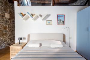 Casa Gisanima Wide Bright Apartment with Garden and Balcony, Riomaggiore