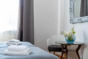 Grzegórzki Spacious Apartment by BookingHost