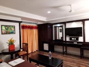 Ango Plaza Hotel