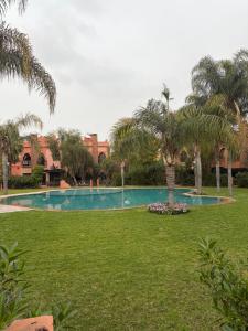 3 BDRM Villa Garden & Pool Front