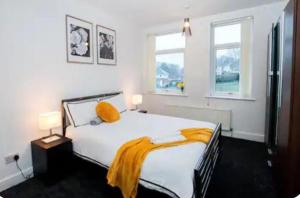 Entire 2 Bedroom Home Sheffield