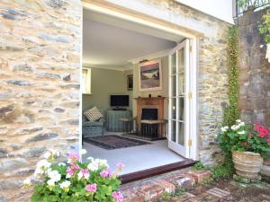 4 Bed in Truro oc-75546