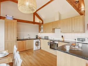 3 Bed in Launceston oc-57287