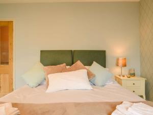 2 Bed in Milford Haven oc-88529